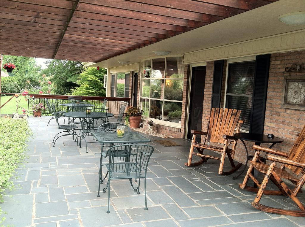 Brookside Mountain Mist Inn Уейнсвил Екстериор снимка