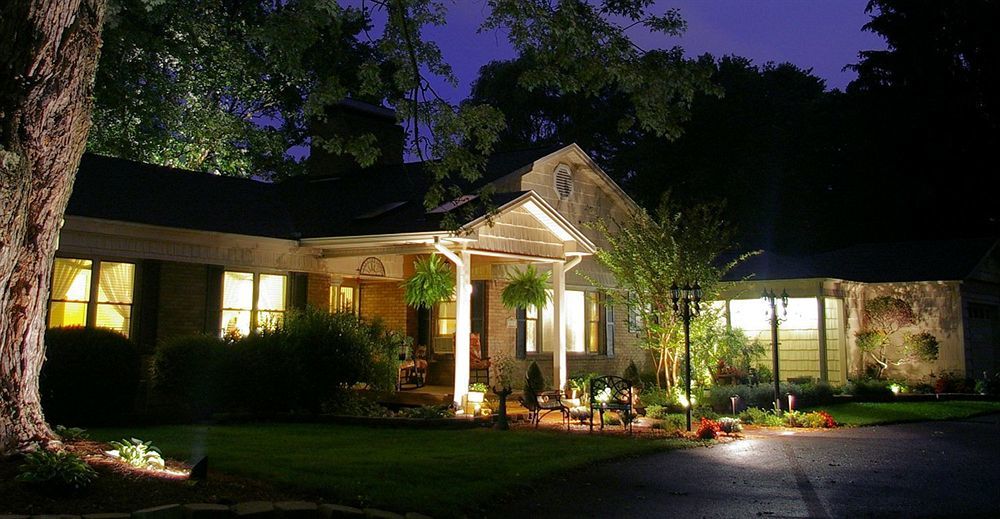 Brookside Mountain Mist Inn Уейнсвил Екстериор снимка