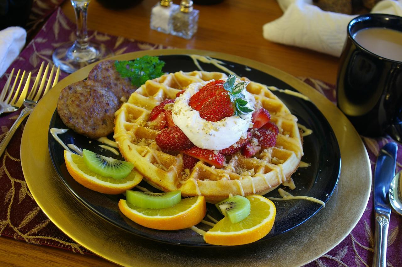Brookside Mountain Mist Inn Уейнсвил Екстериор снимка