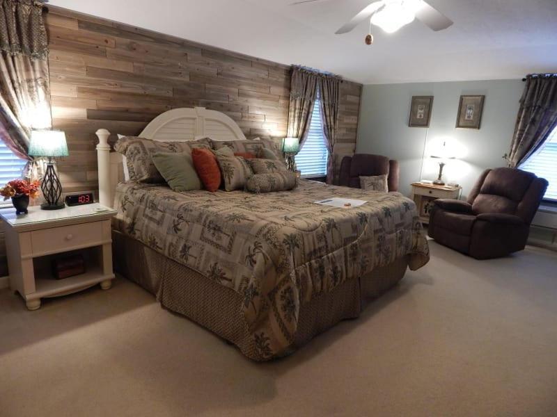 Brookside Mountain Mist Inn Уейнсвил Екстериор снимка